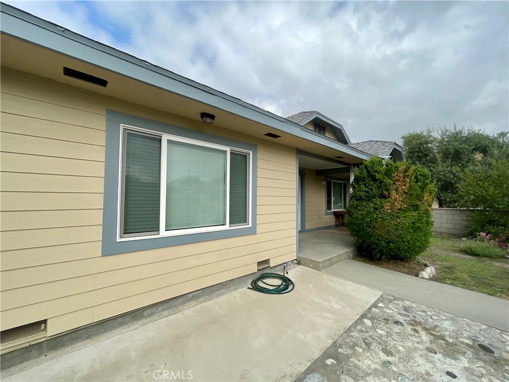 Property Photo:  1019 N Enid Avenue  CA 91702 