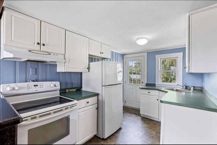 Property Photo: 84 Ridge Rd MA 02050
