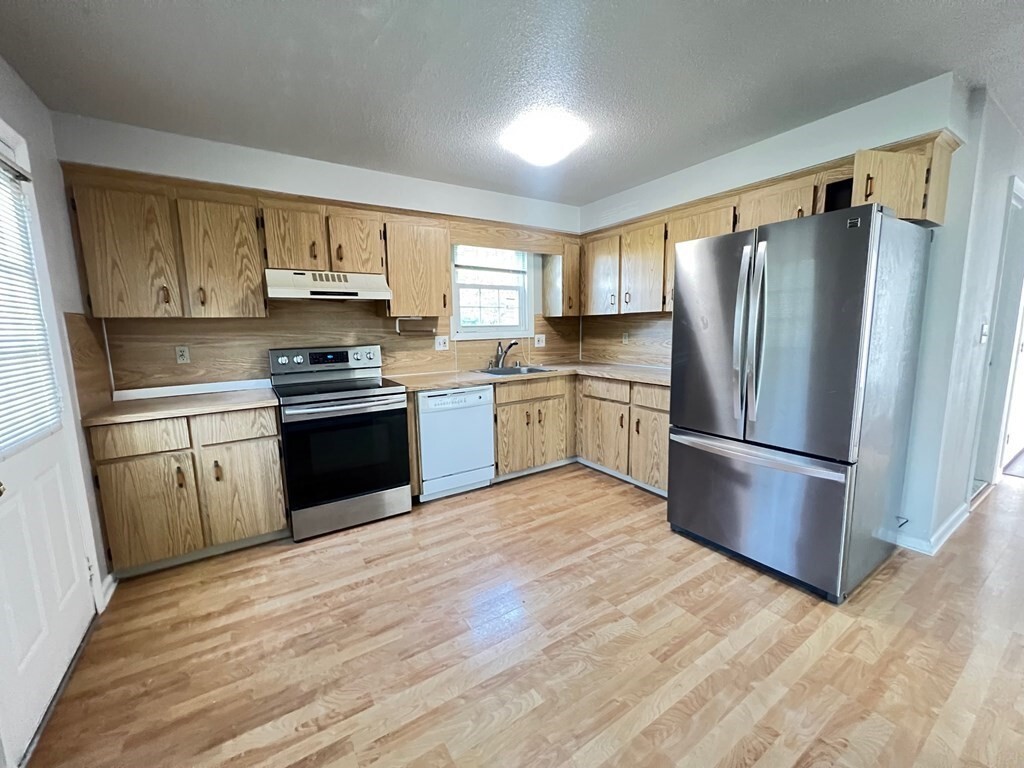 Property Photo: 77 Claire Dr 77 MA 02072