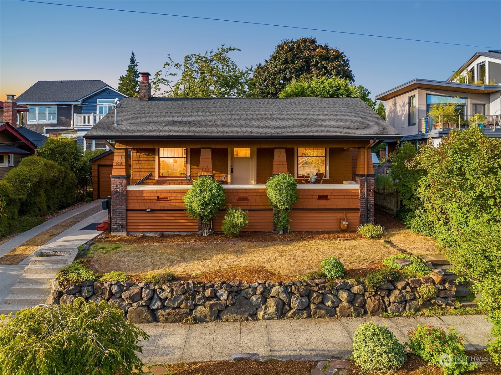 Property Photo: 1608 N 37th Street WA 98103