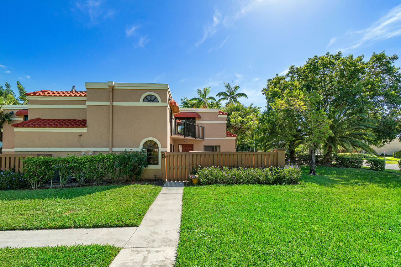 Property Photo:  8050 Severn Drive D  FL 33433 