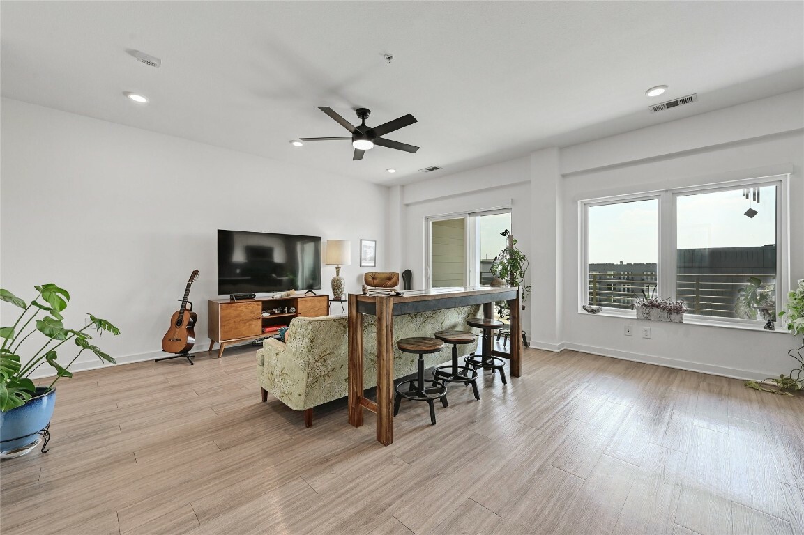 Property Photo:  4361 S Congress Avenue 513  TX 78745 