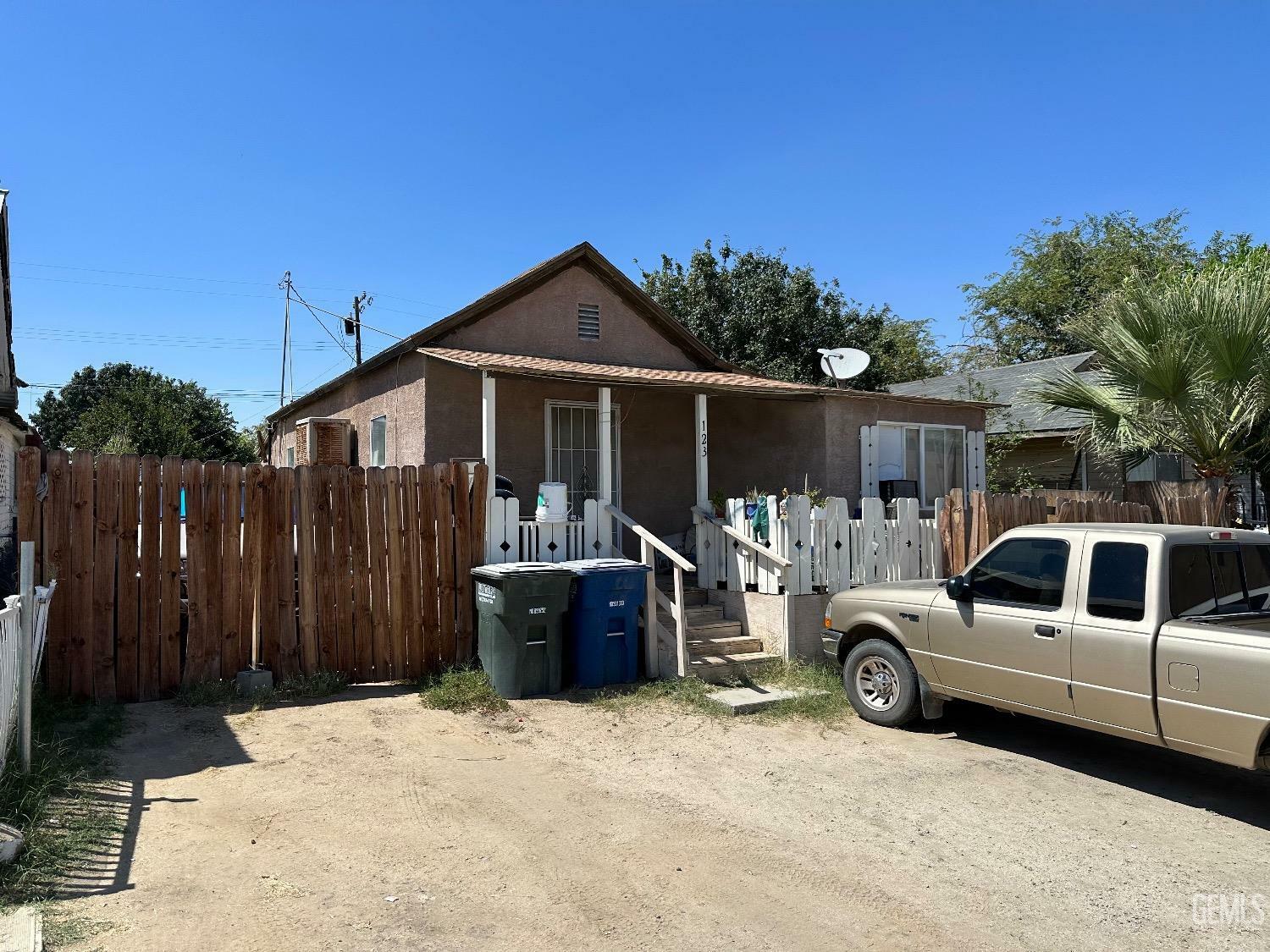 Property Photo:  123 Asher Avenue  CA 93268 