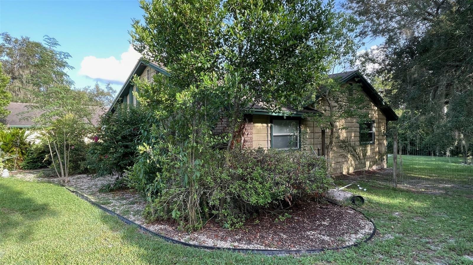 Property Photo:  6931 Tallow Tree Road  FL 32771 