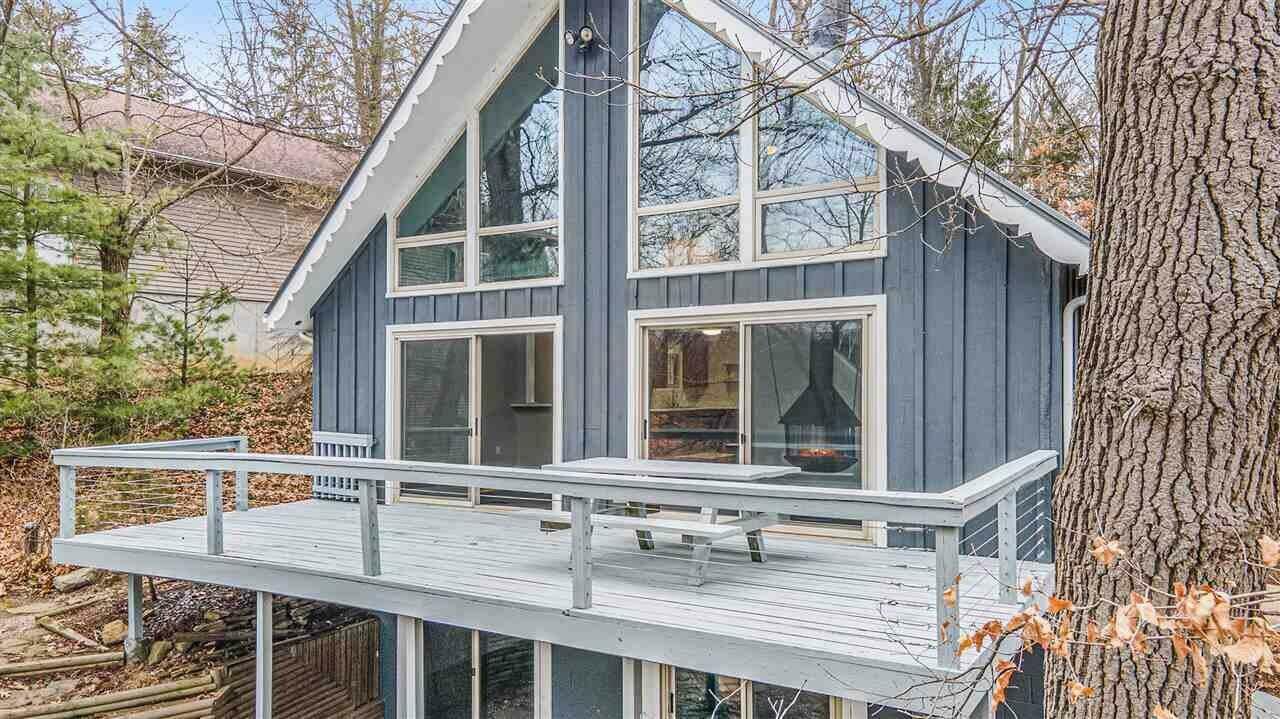 Property Photo: 124 Hollybrook Court MI 49249