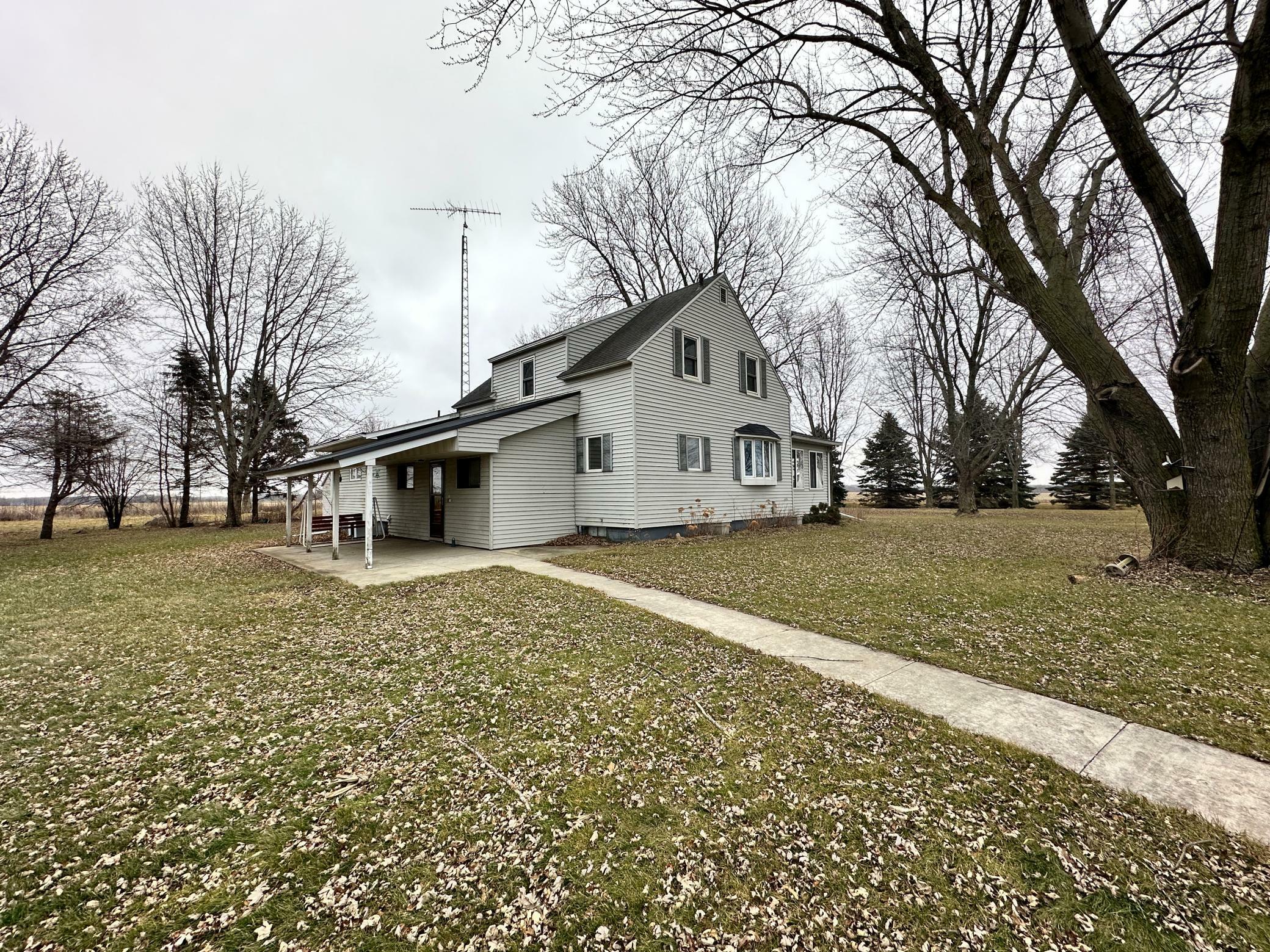 Property Photo:  27496 Dodge Mower Road  MN 55973 