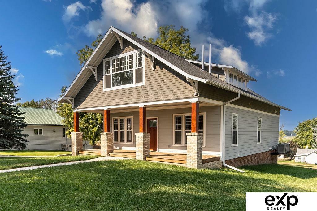 Property Photo: 210 State Street NE 68733