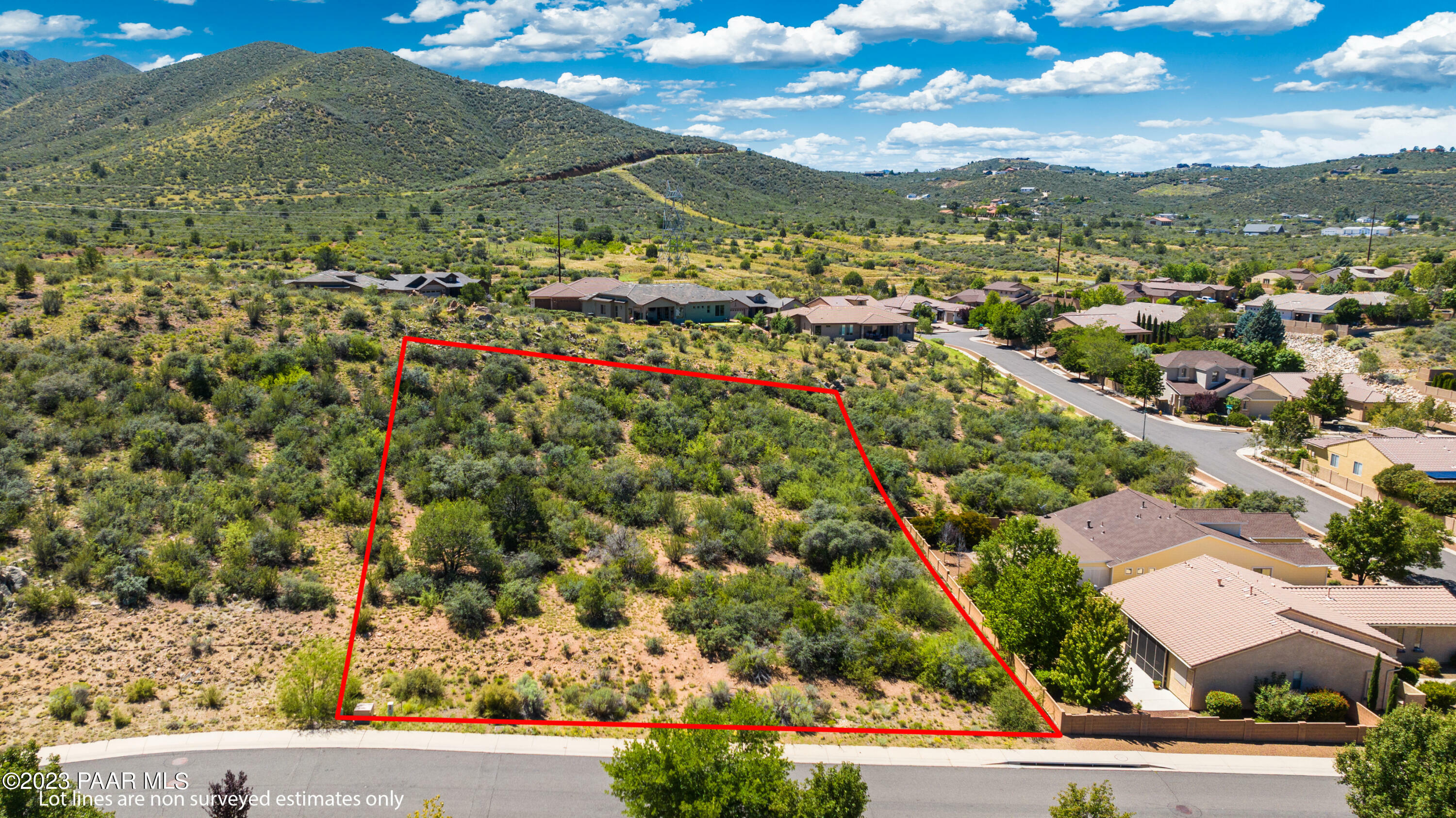 Property Photo: 1052 N Cloud Cliff Pass AZ 86314
