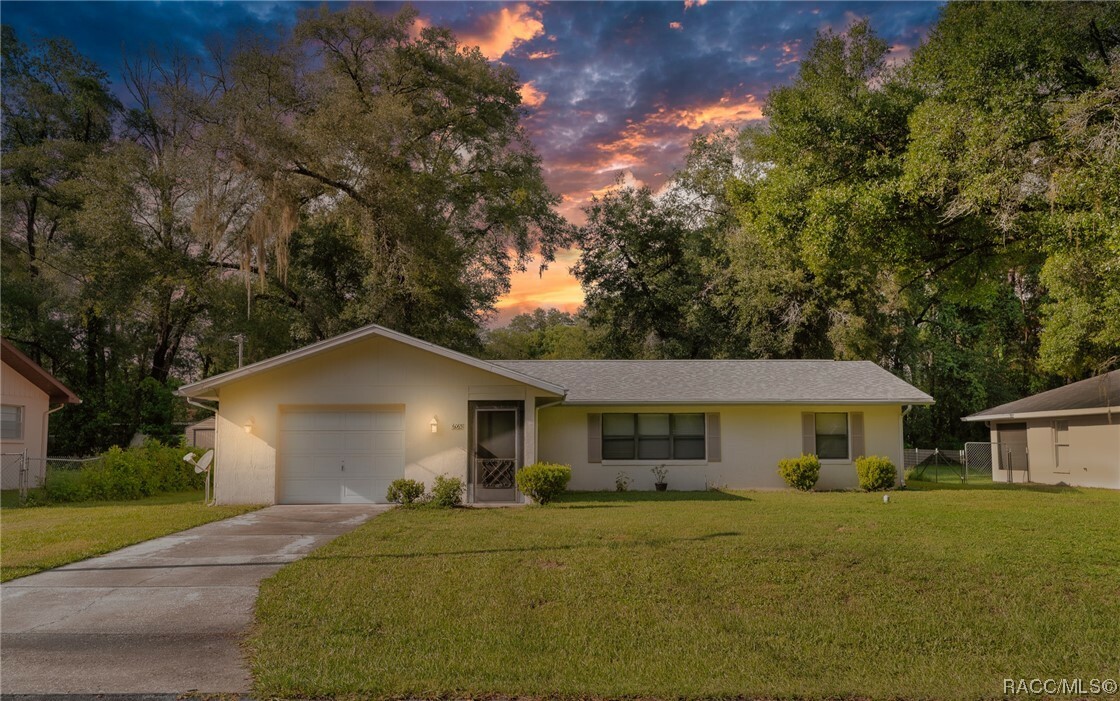 Property Photo:  6065 E Penrose Street  FL 34452 