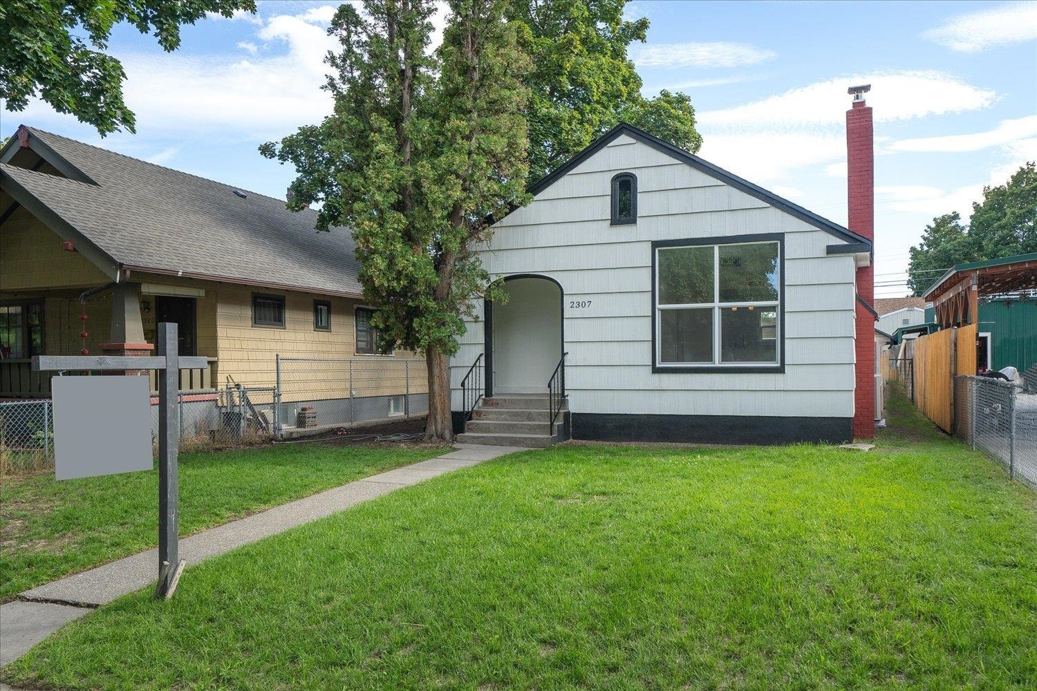 Property Photo: 2307 W Maxwell Ave WA 99201