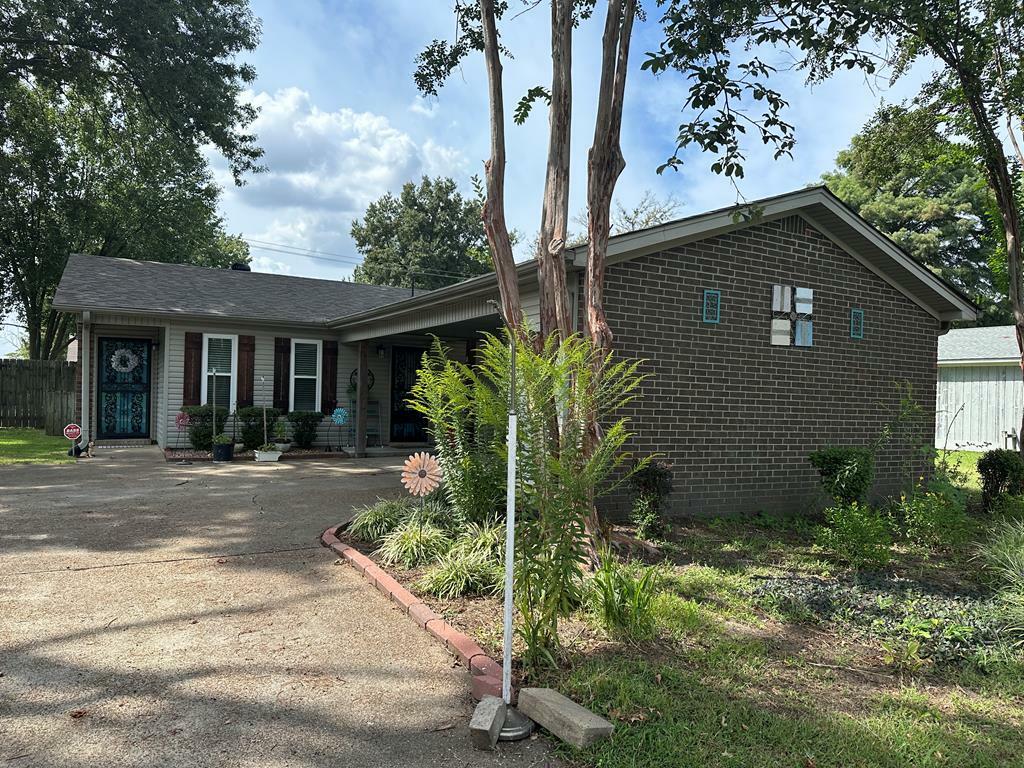 Property Photo:  1102 Roselawn Drive  AR 72301 