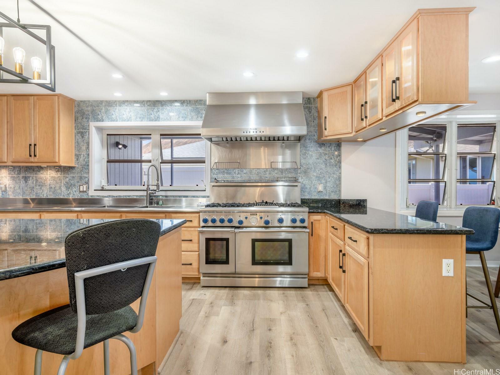 3504A-1 Wela Street  Honolulu HI 96815 photo