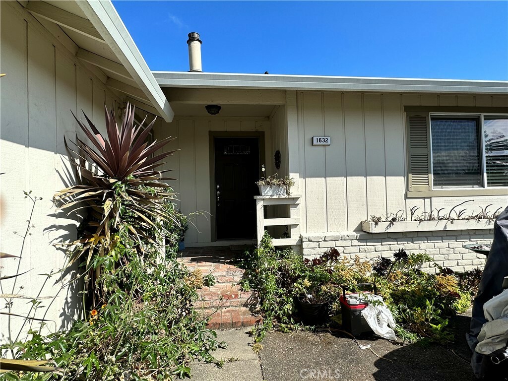 Property Photo:  1632 Caulfield Lane  CA 94954 