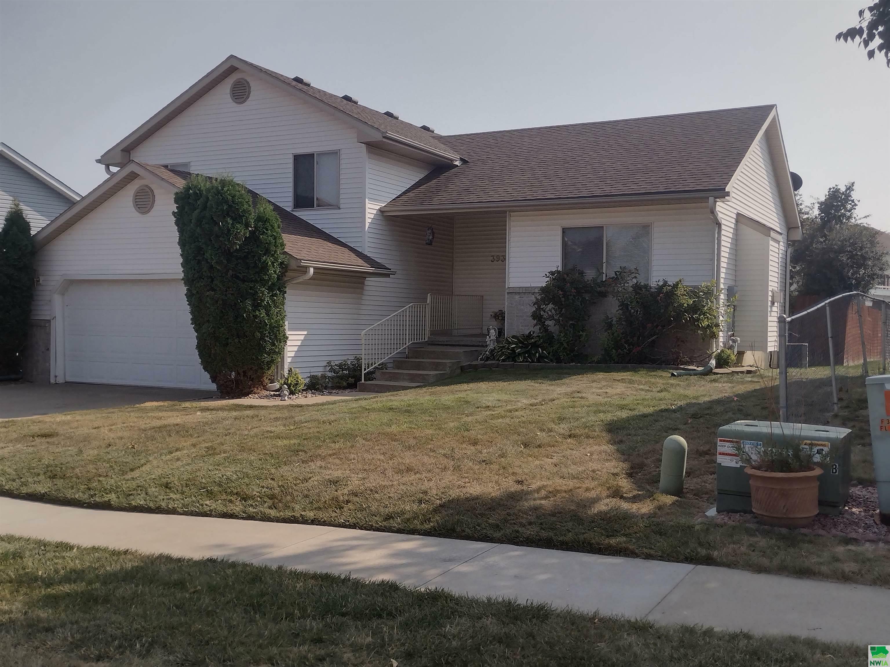 Property Photo:  3930 Fieldcrest  IA 51103 