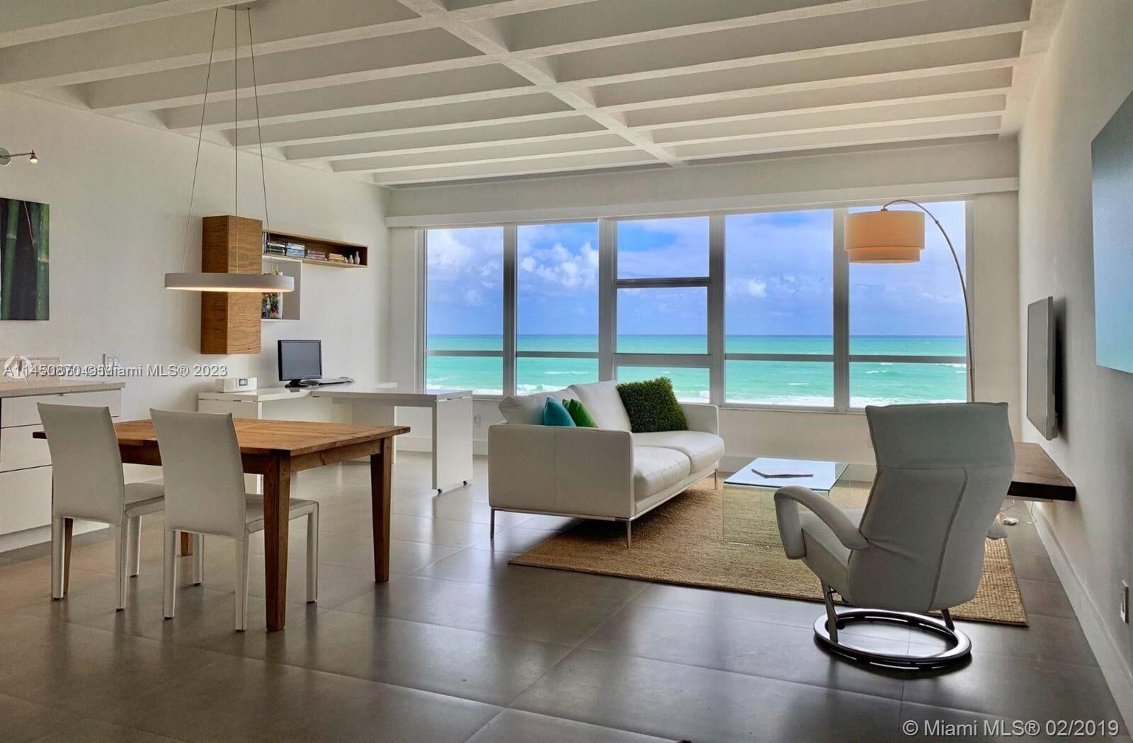 Property Photo: 4925 Collins Ave 5C FL 33140