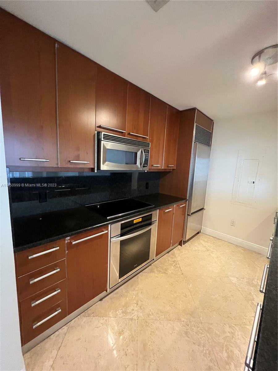 Property Photo:  901 Brickell Key Blvd 902  FL 33131 