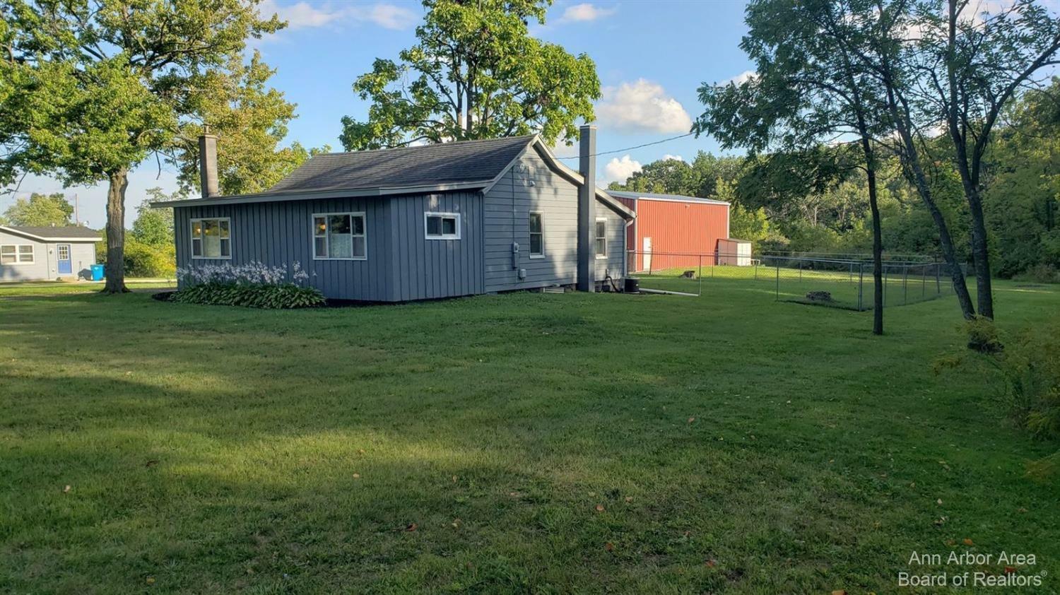 Property Photo:  1405 Shepherd Road  MI 49221 