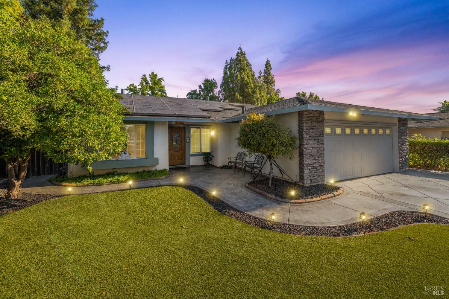 Property Photo: 167 Richard Place CA 95687