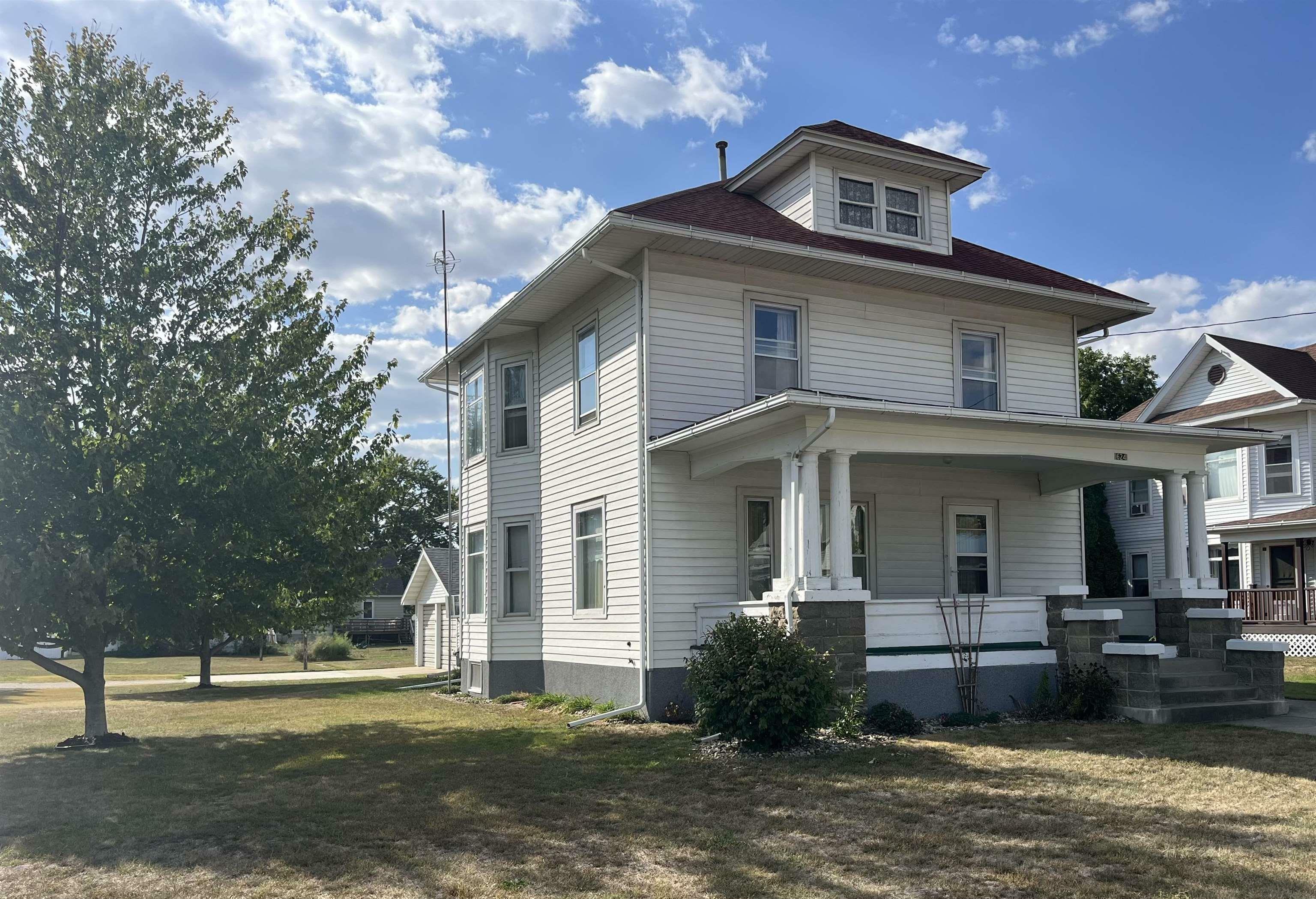 Property Photo: 624 6th Street IA 50648