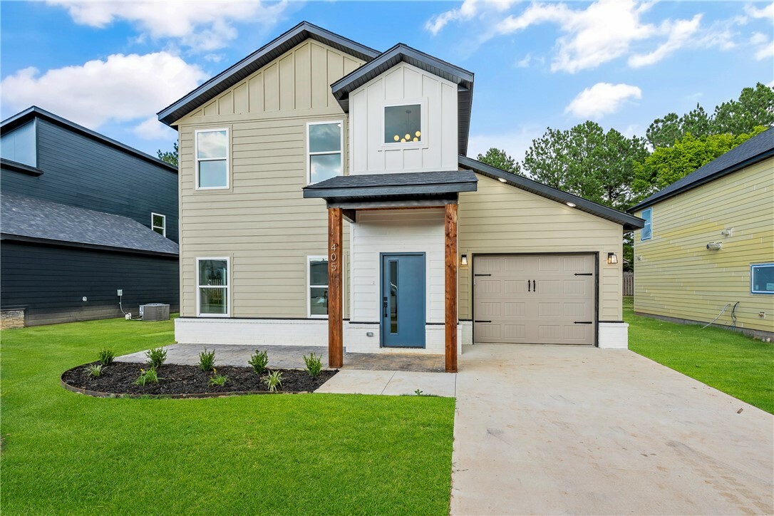 Property Photo: 405 S 21st Street AR 72758