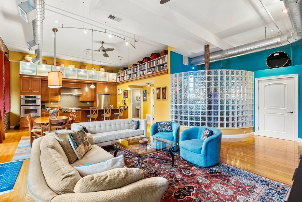 Property Photo: 58 Prescott St 1 MA 01852