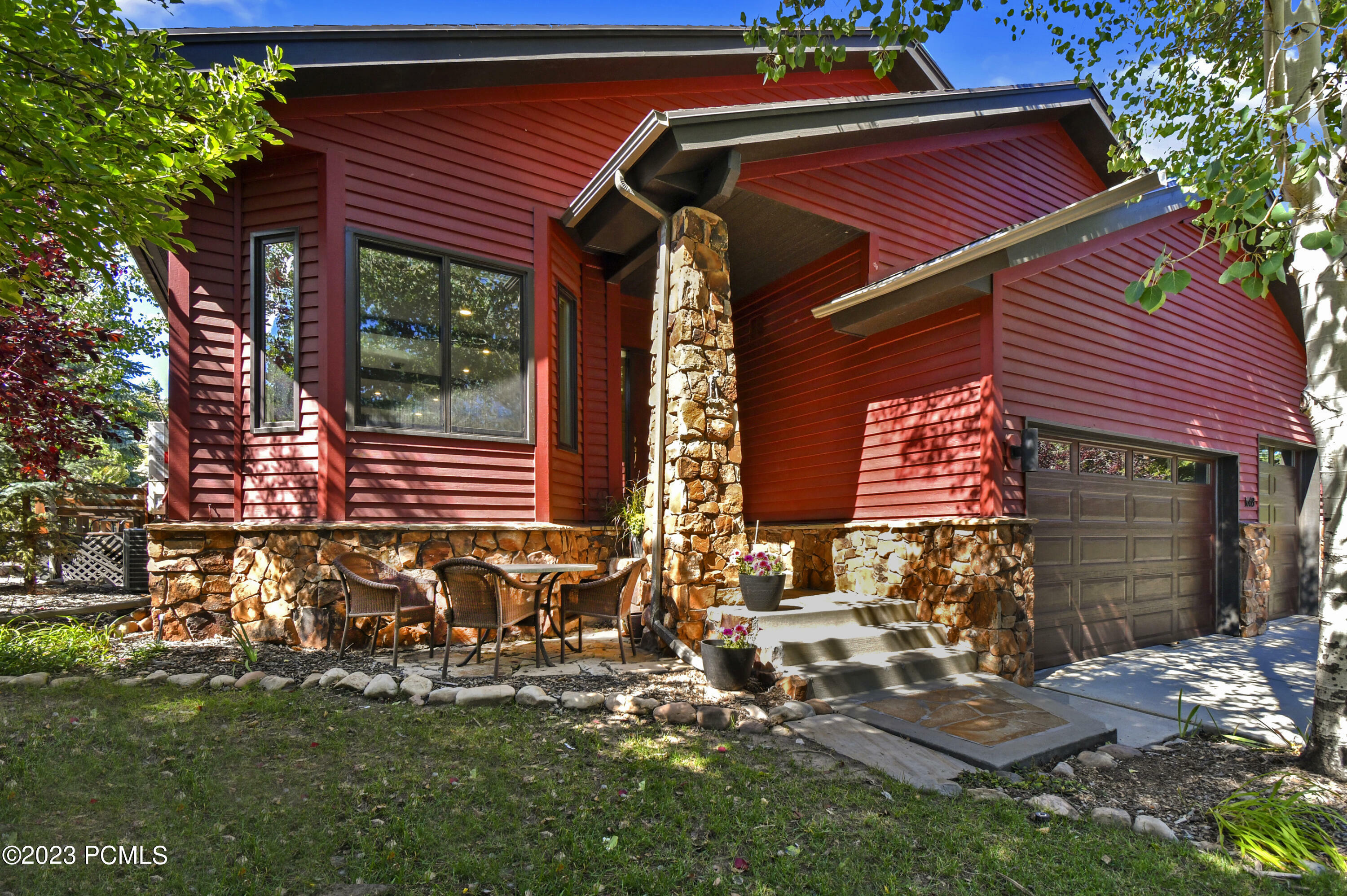 Property Photo:  1668 W Silver Springs Road  UT 84098 
