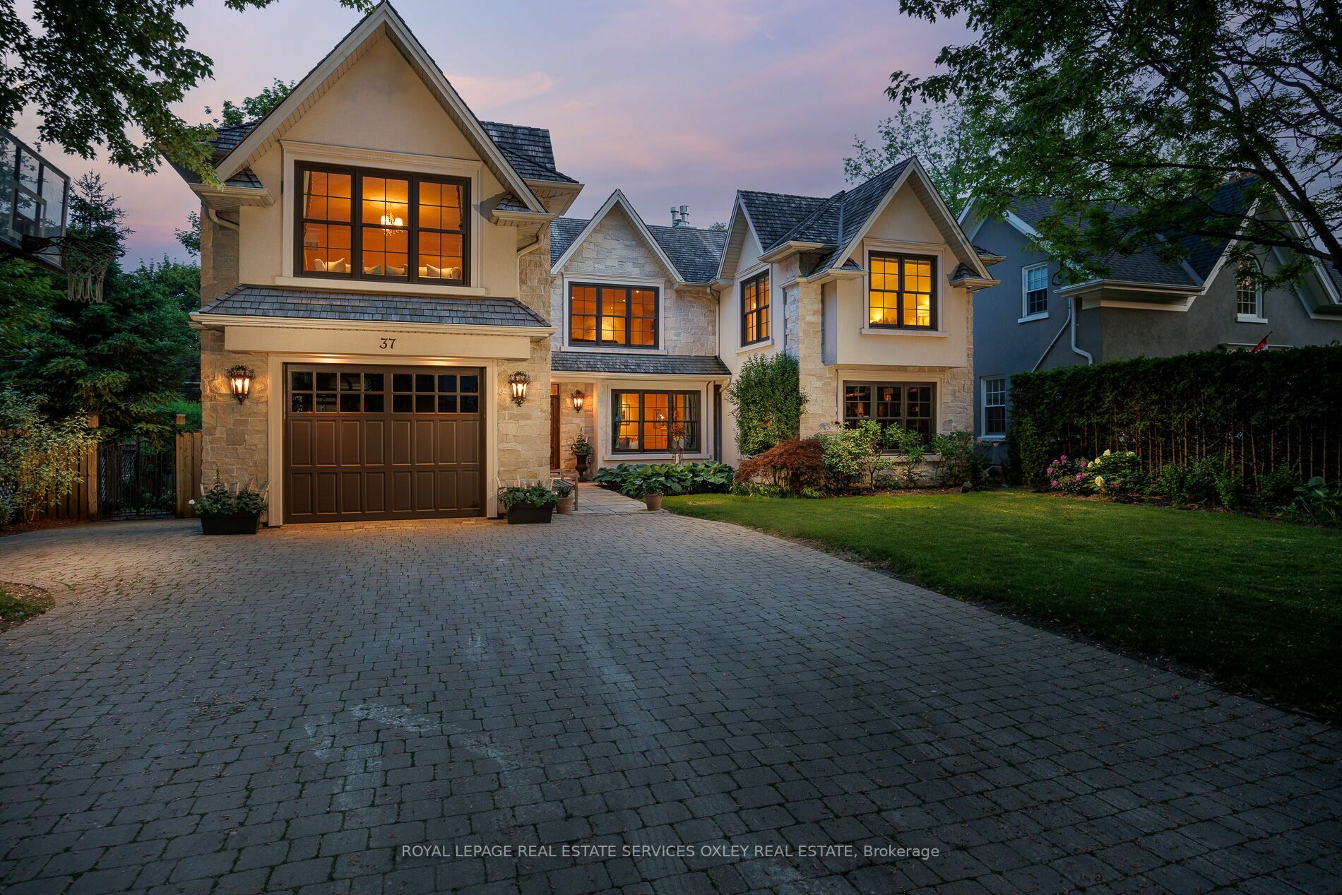 Property Photo: 37 Brookfield Rd ON M2P1B1