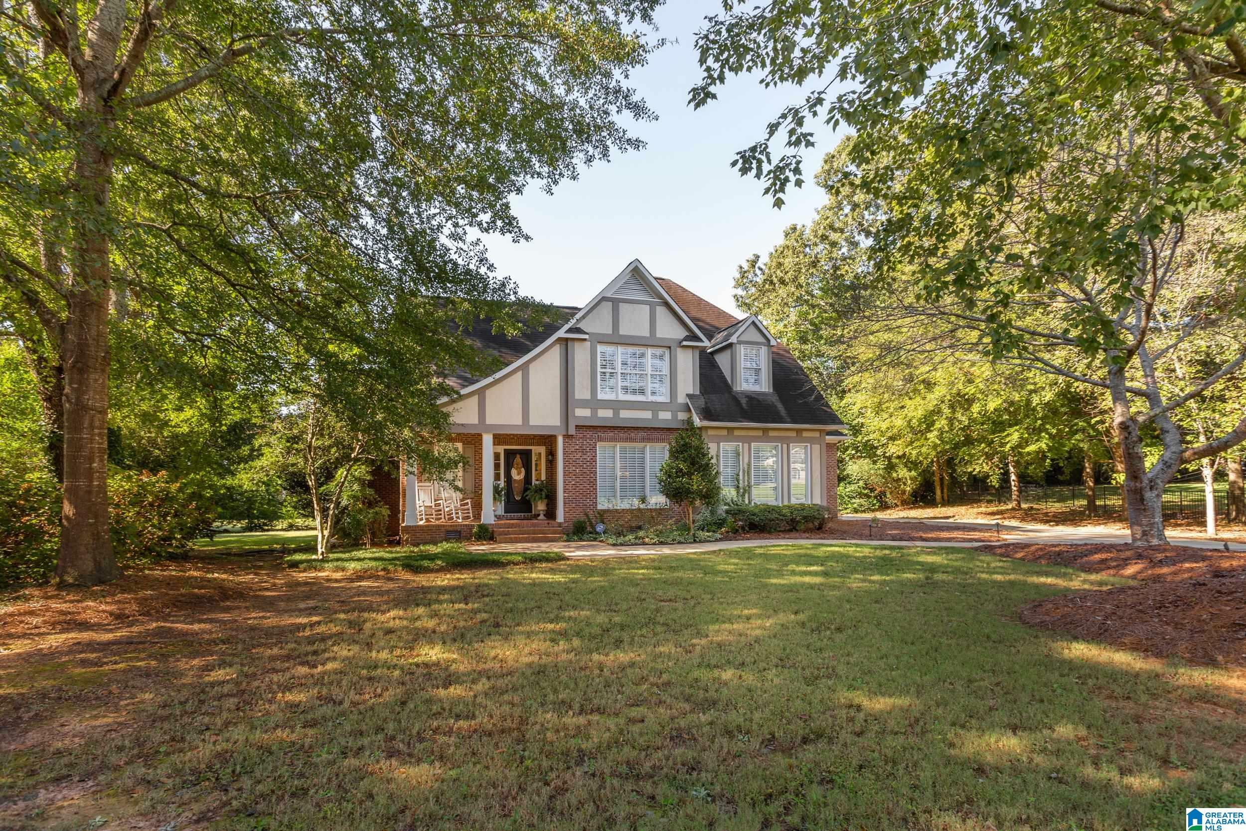 Property Photo: 18 Edgefield Way AL 36207