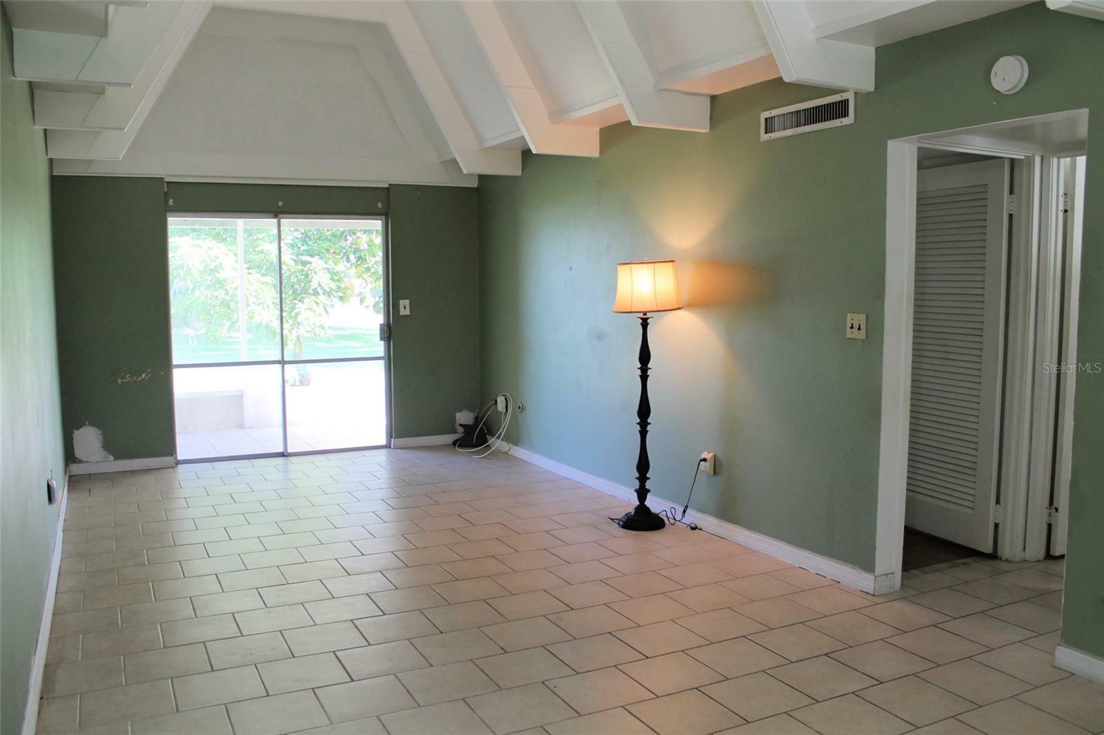 Property Photo: 3309 Club Circle FL 33854