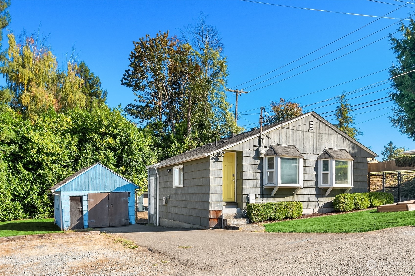 Property Photo: 11431 12th Avenue S WA 98168