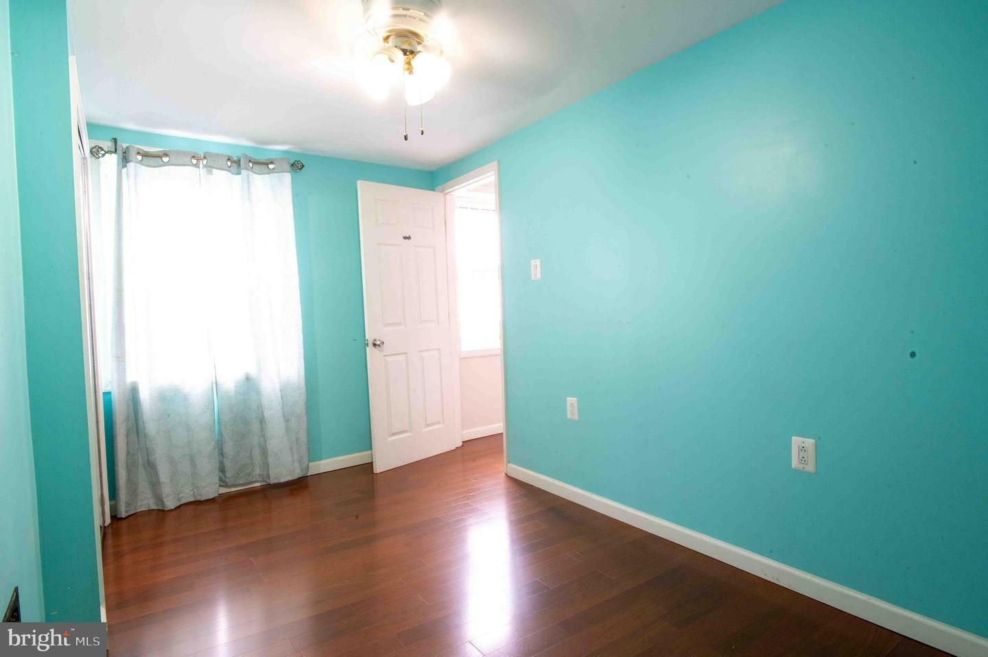 Property Photo:  243 E Girard Avenue  PA 19125 