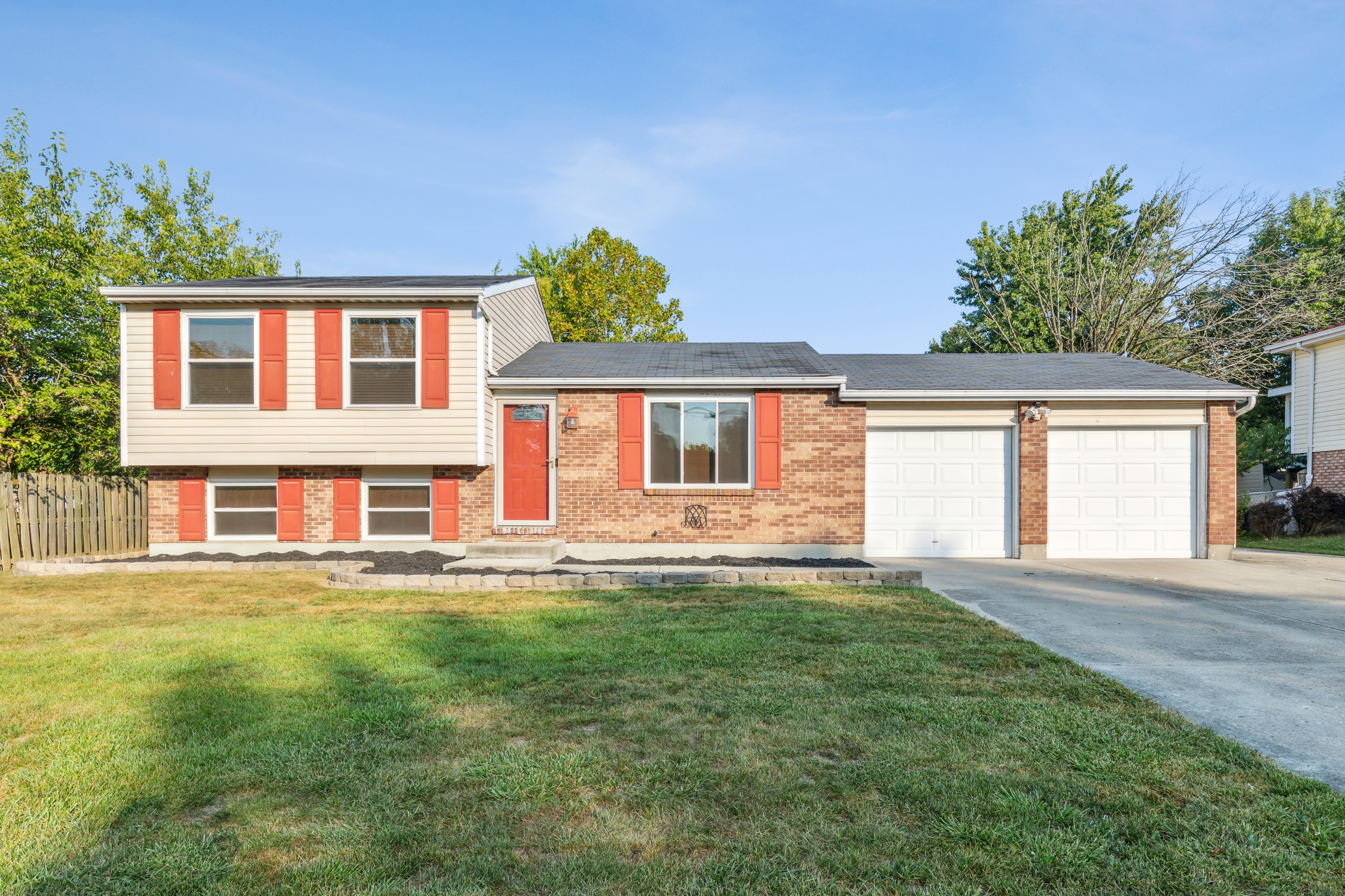 Property Photo: 3418 Springdale Rd OH 45251