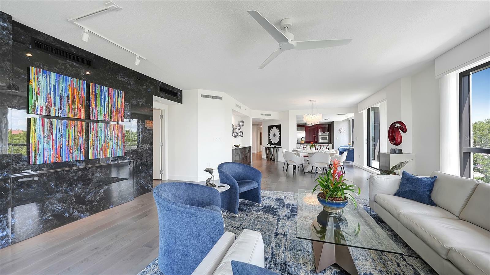 Property Photo: 401 S Palm Avenue 403 FL 34236