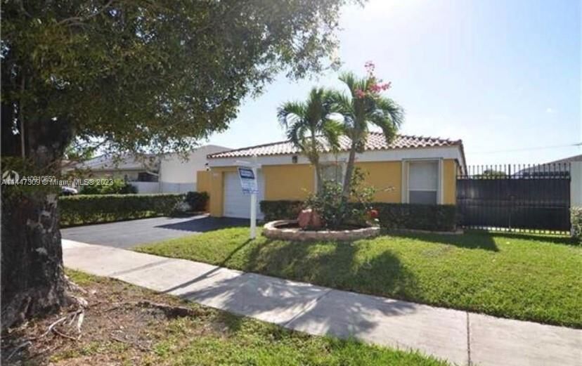 Property Photo: 11570 SW 83rd Ter FL 33173