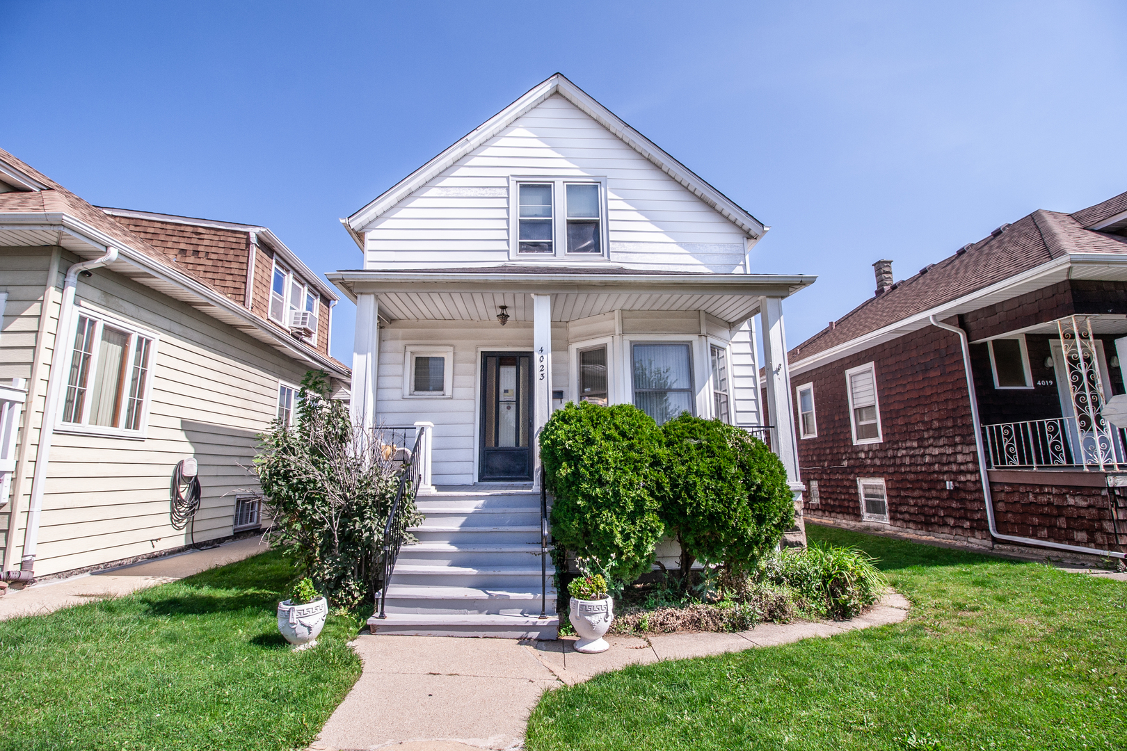 Property Photo:  4023 N Major Avenue  IL 60634 