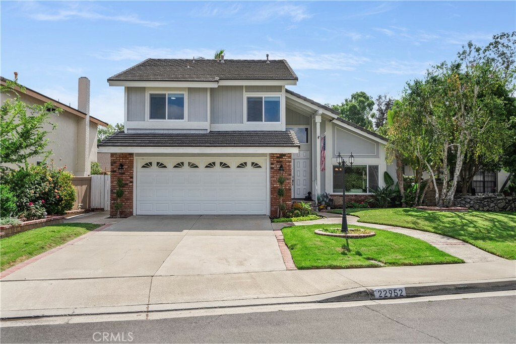 Property Photo:  22952 Cedarspring  CA 92630 