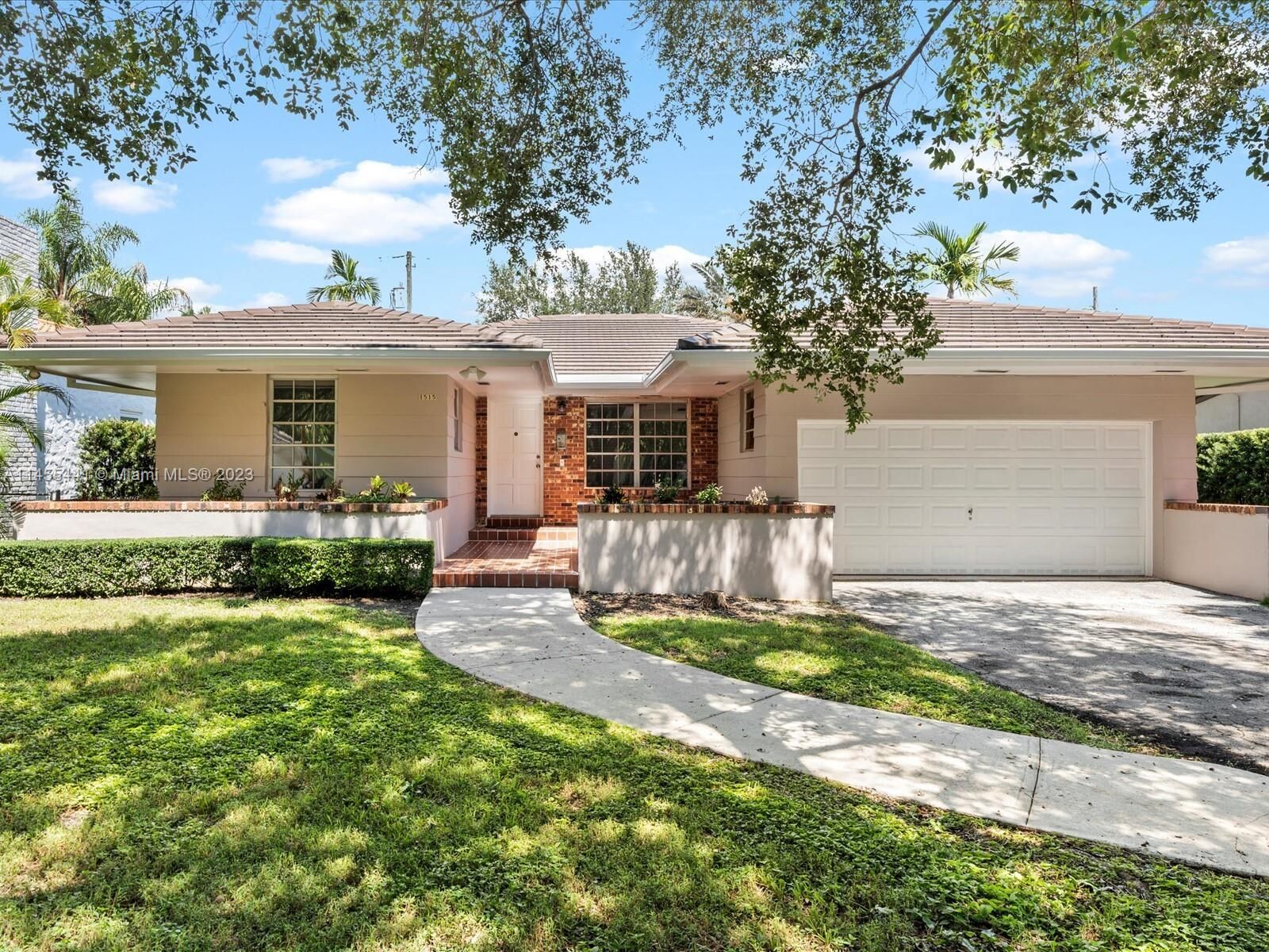 Property Photo: 1515 Palancia Ave 1515 FL 33146