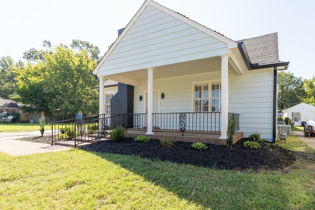 Property Photo:  320 Cooper Avenue  AR 72301 