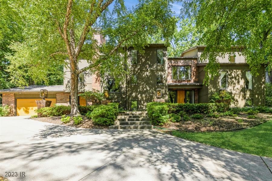 Property Photo: 1517 Pleasant View Drive IA 50315