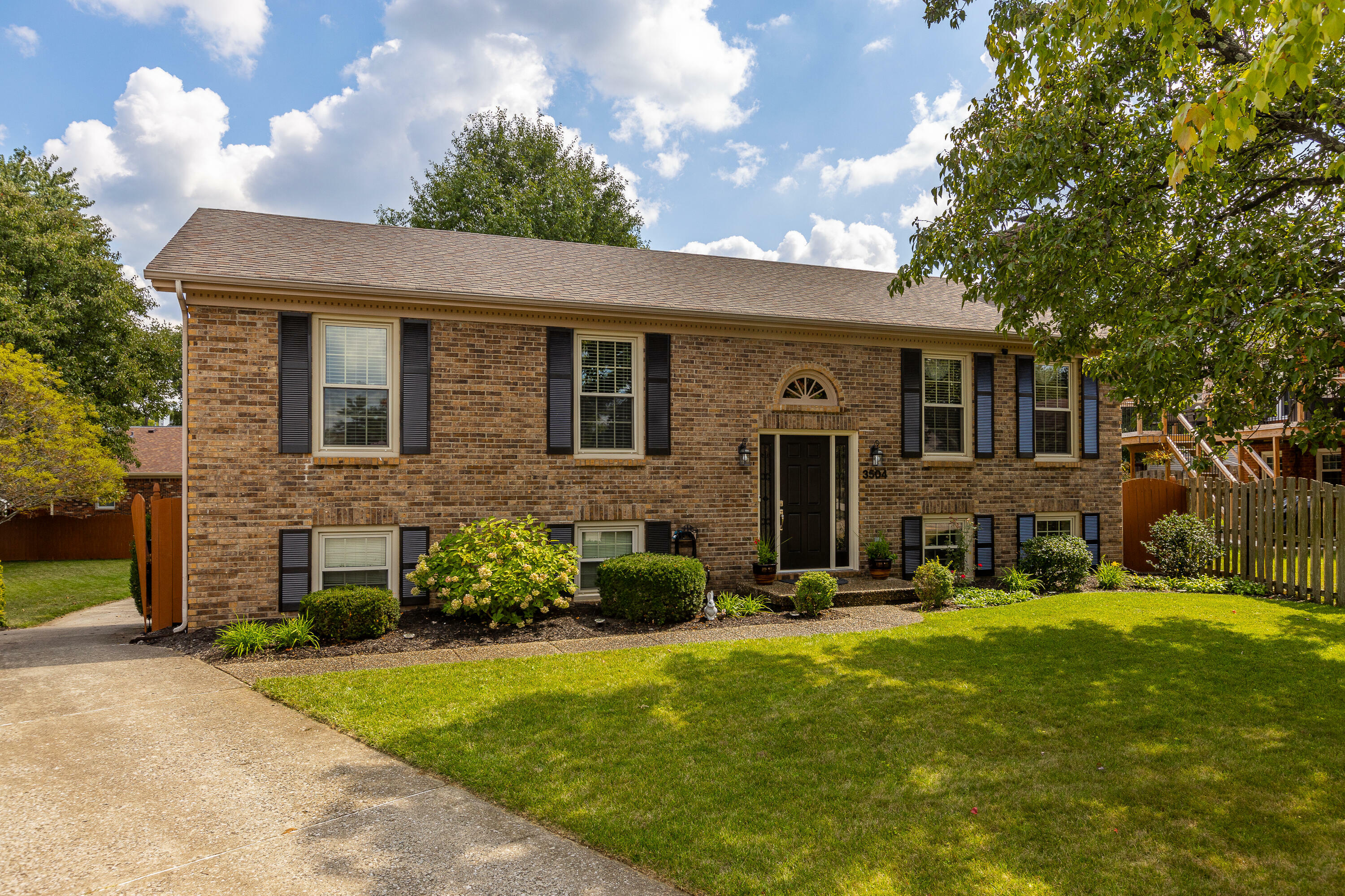 Property Photo: 3504 Emerald Circle KY 40503