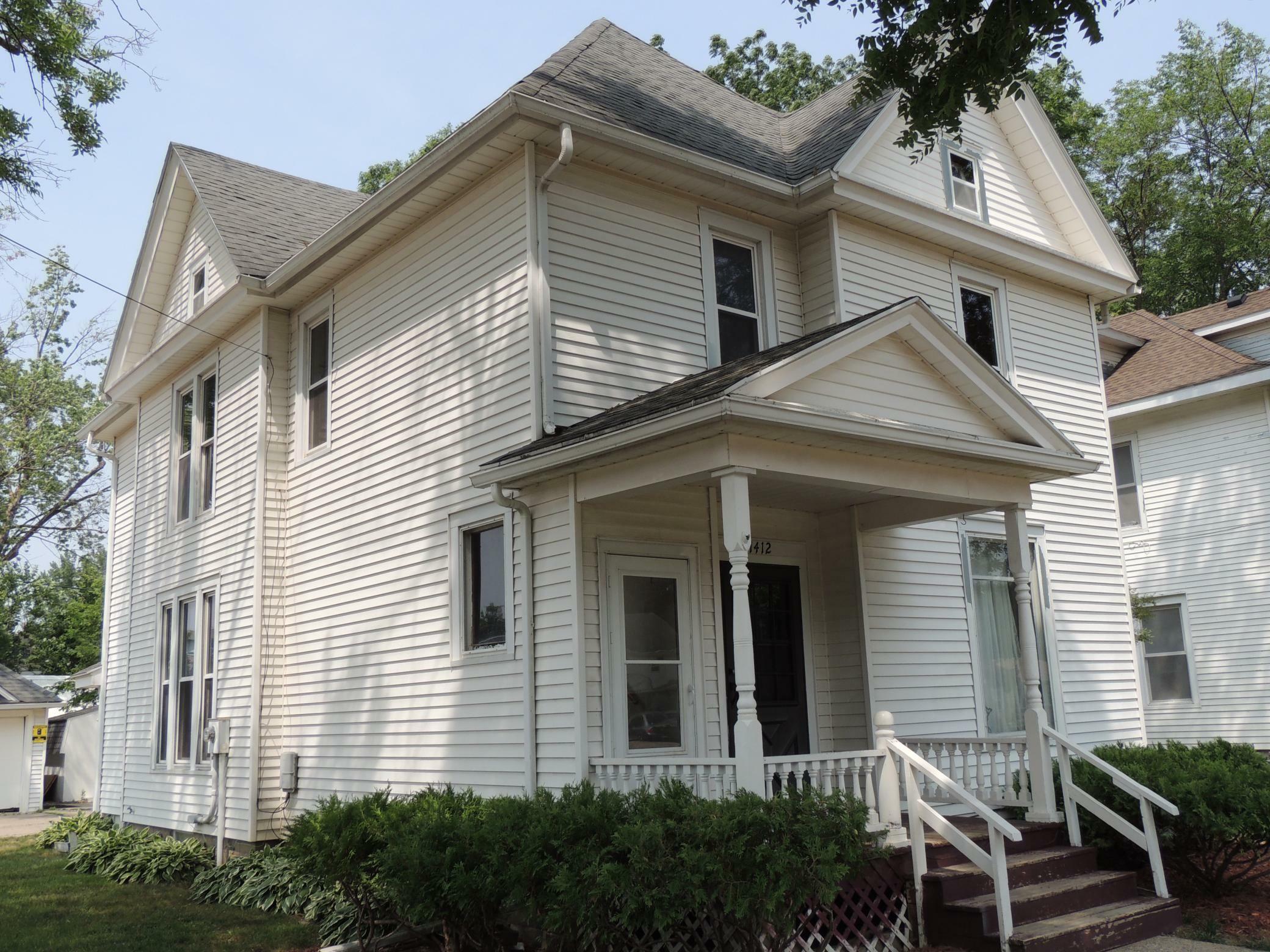 Property Photo:  1412 8th Avenue NW  MN 55912 
