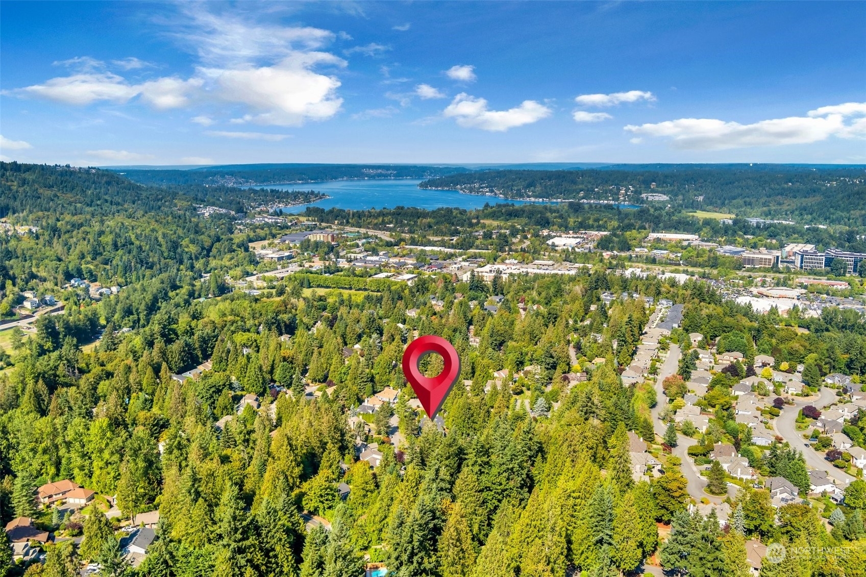 Property Photo:  400 Indigo Place NW  WA 98027 