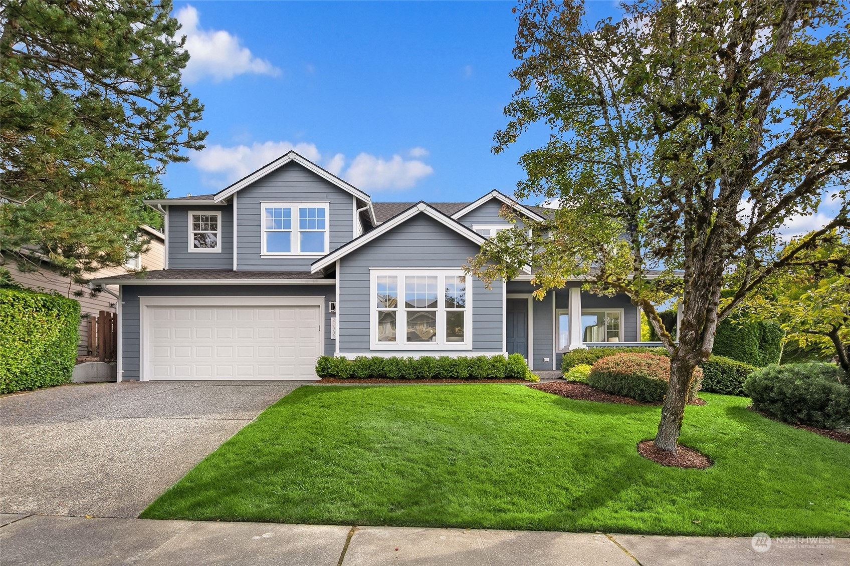 Property Photo:  24005 SE 10th Court  WA 98075 