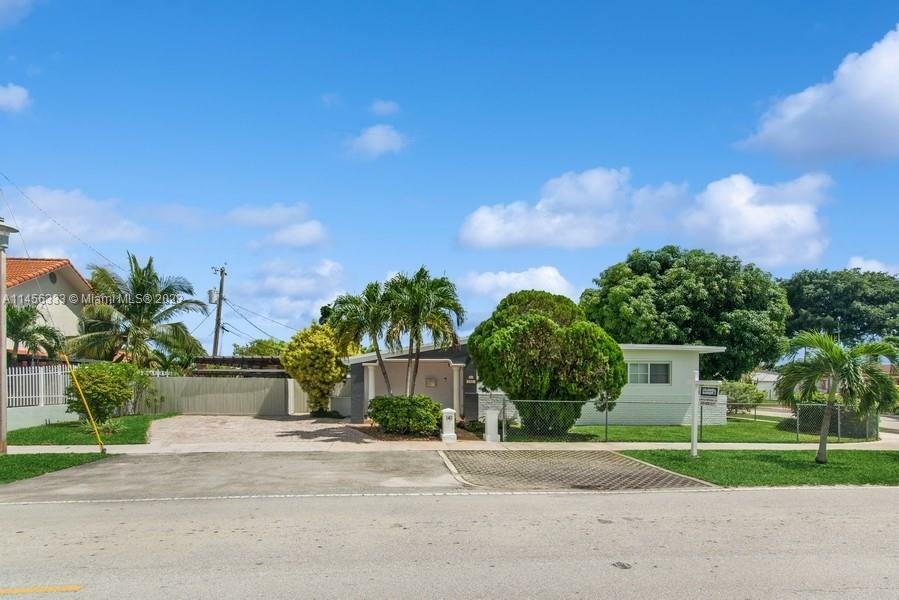 Property Photo: 141 SW 69th Ave FL 33144