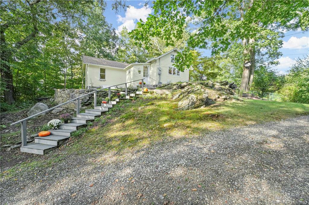 Property Photo:  11 Mountain Road  CT 06897 