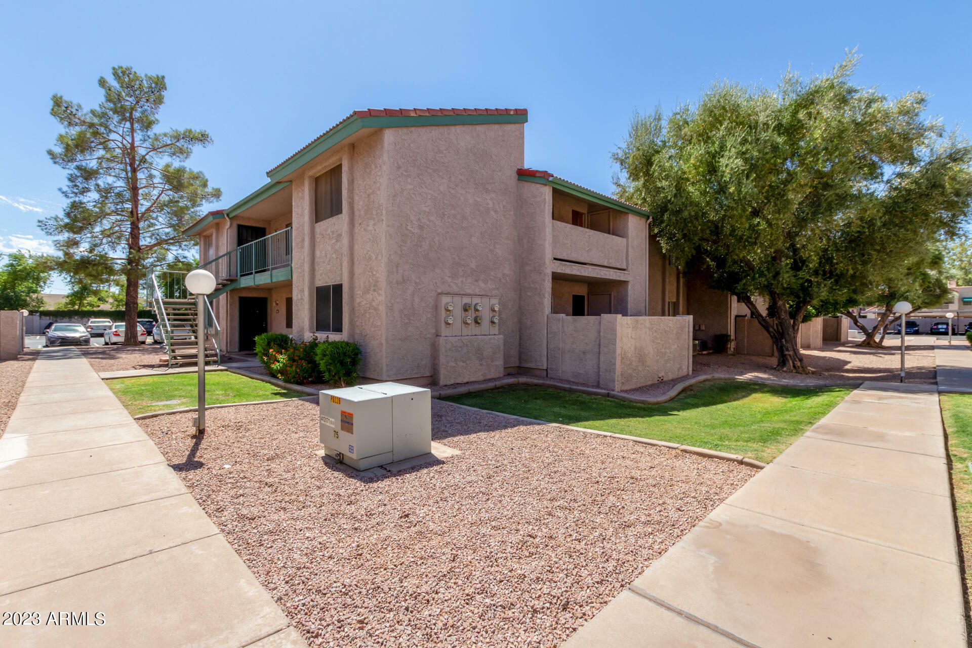 Property Photo:  623 W Guadalupe Road 133  AZ 85210 