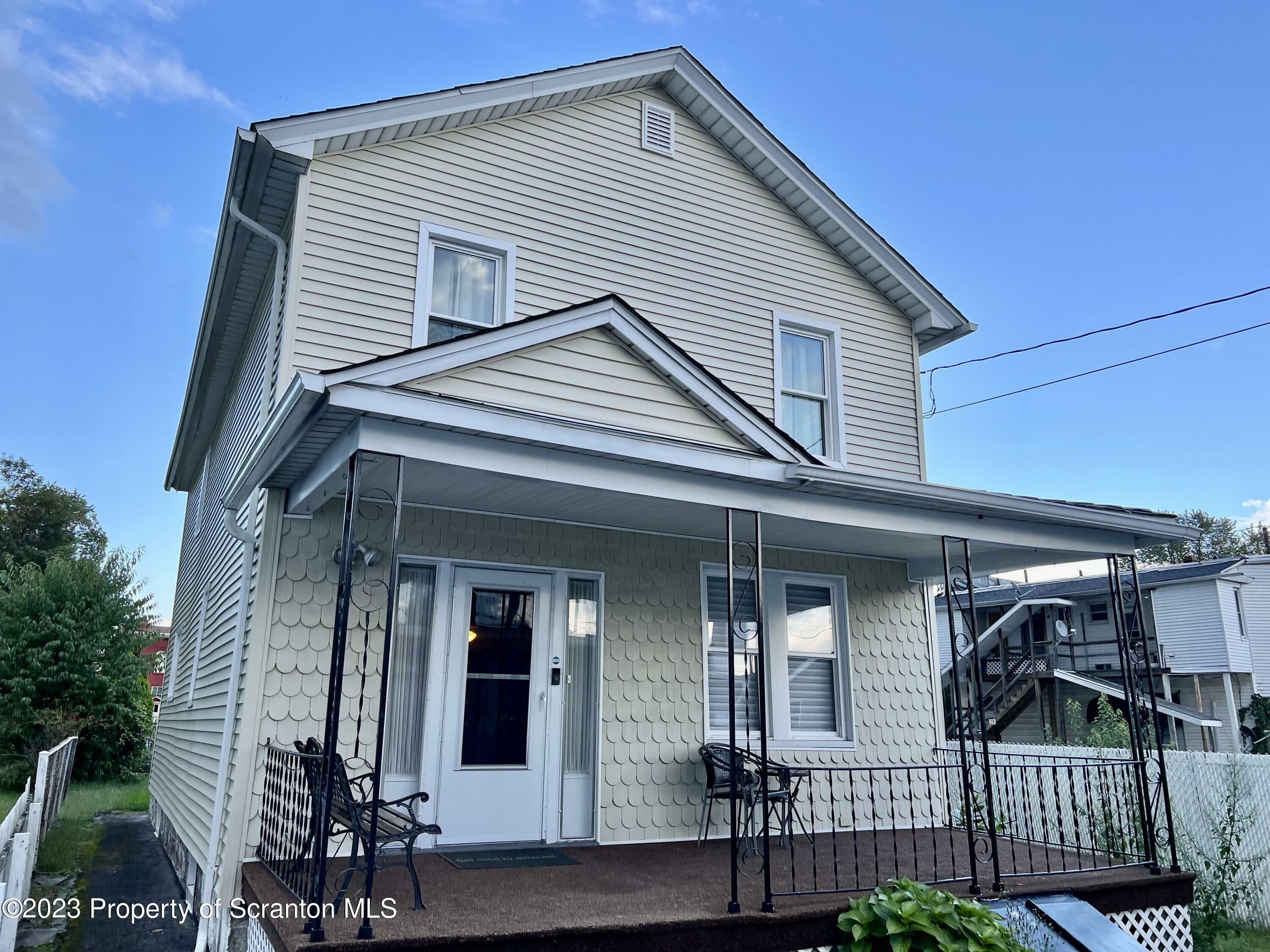 Property Photo:  706 W Lackawanna Avenue  PA 18447 