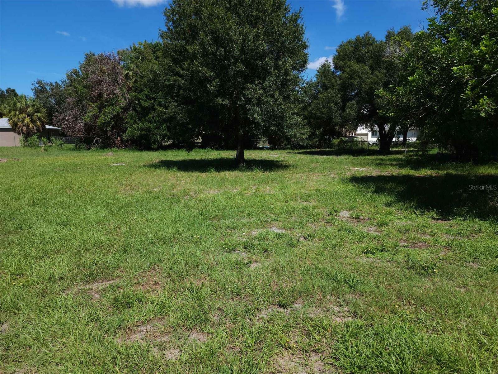 Property Photo:  612 13th Avenue W  FL 34205 