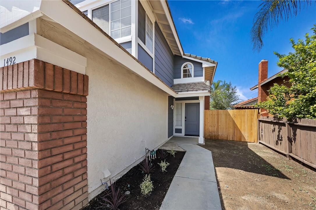 Property Photo:  1492 Wilson Avenue  CA 92571 