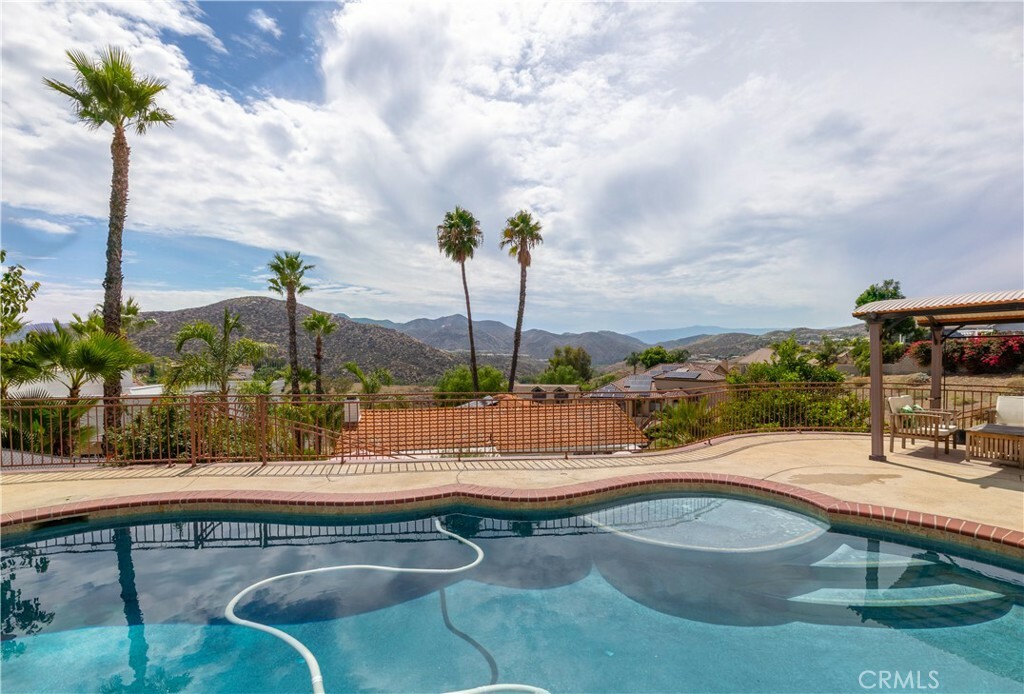 Property Photo:  22673 Pin Tail Drive  CA 92587 